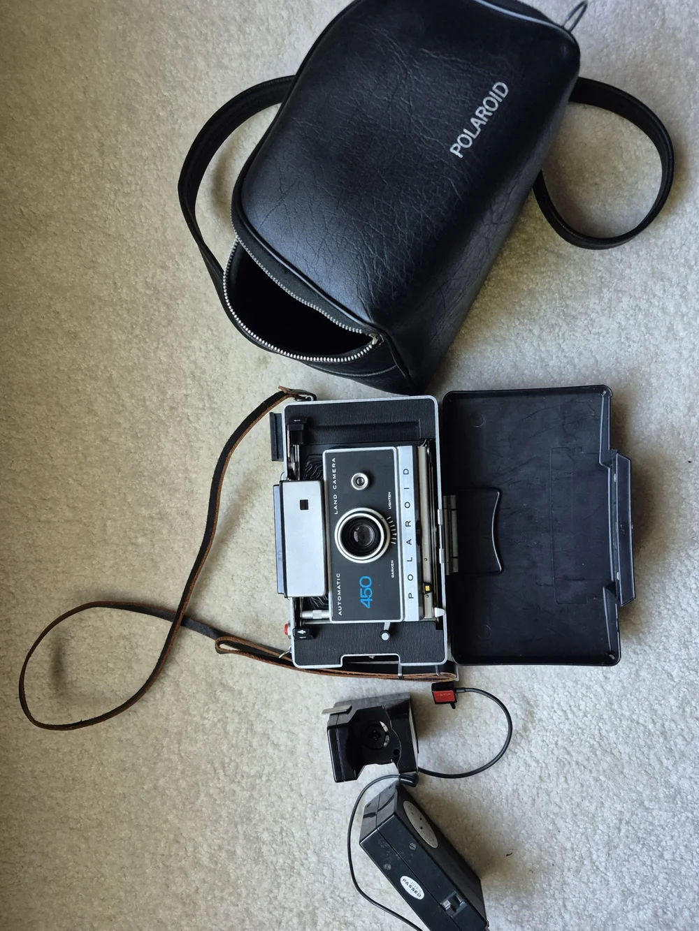 Polaroid 450 Automatic Land Camera in Black and Silver